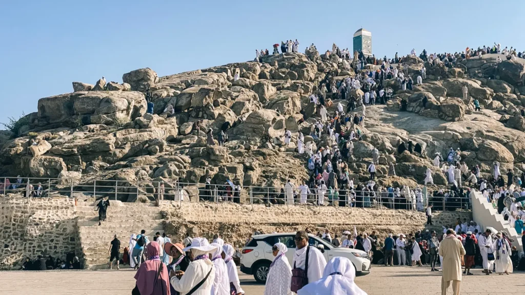 Comfortable Umrah Sandals for Tawaf & Sa’i | Cheap Umrah Packages