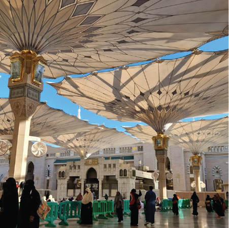 4-Star Women Umrah Packages 2026 - Cheap Umrah Packages