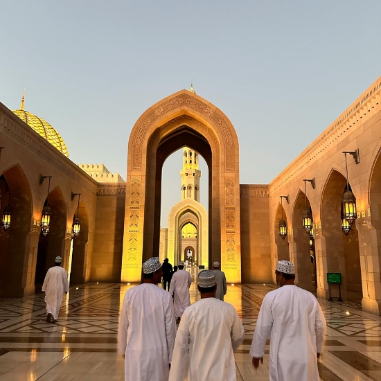 Easy to Book Your Easter Umrah with Cheap Umrah Packages?